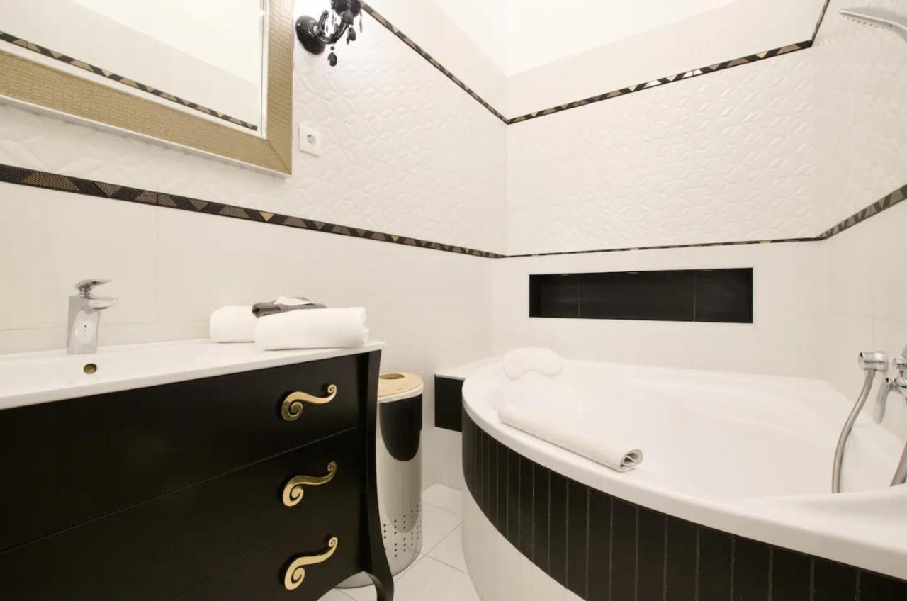 Premium Apartment By Hi5 - Lendvay Palace Budapest Extérieur photo
