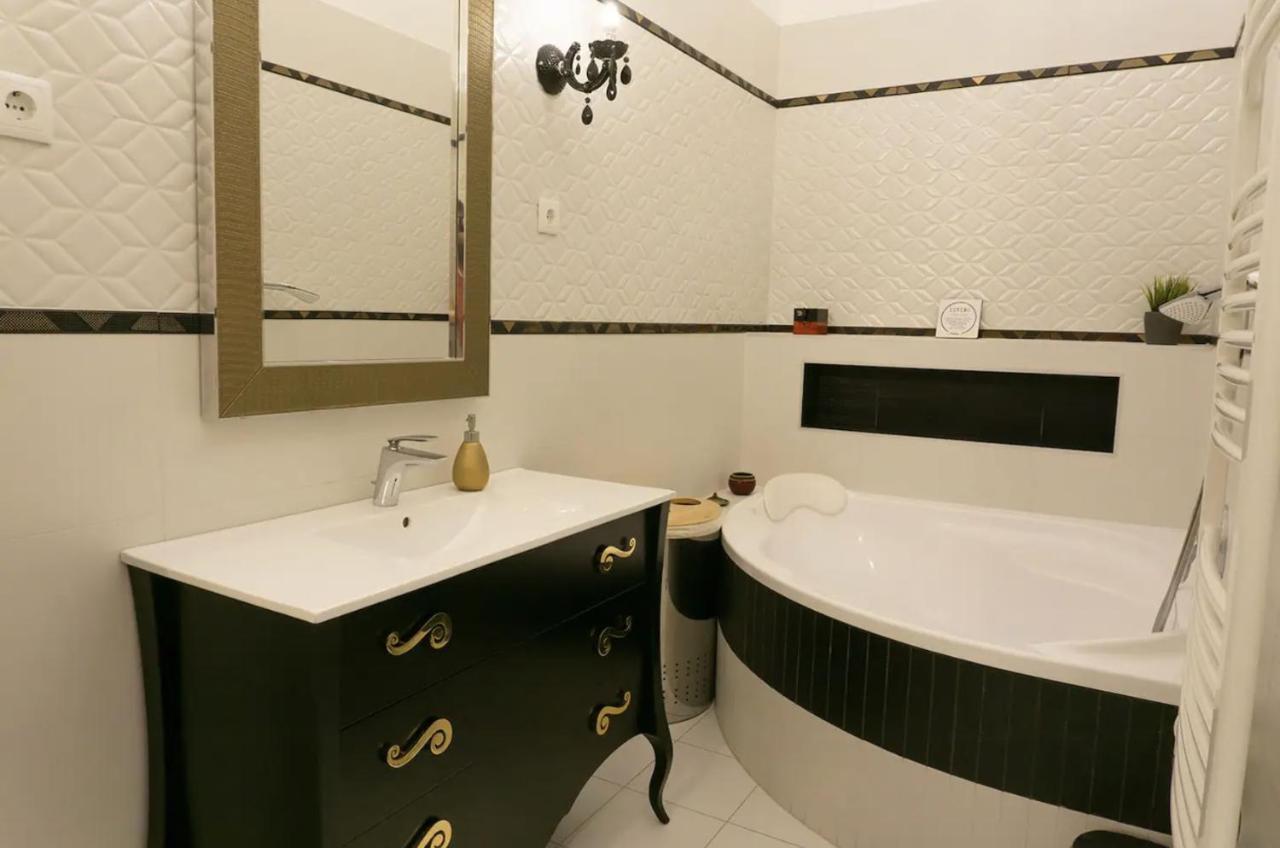 Premium Apartment By Hi5 - Lendvay Palace Budapest Extérieur photo